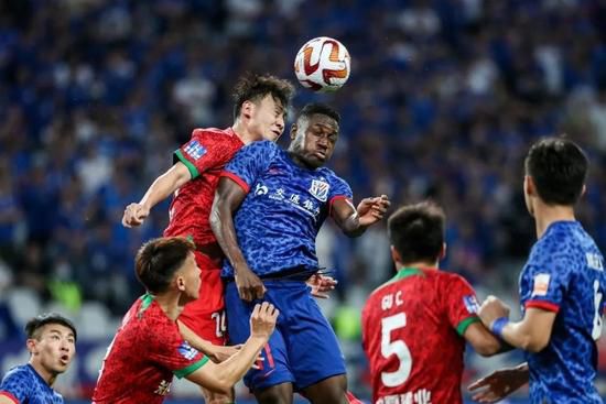 最终全场比赛结束，皇马1-0阿拉维斯。